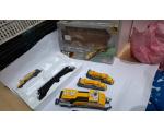 Trem CAT Iron Diesel Train