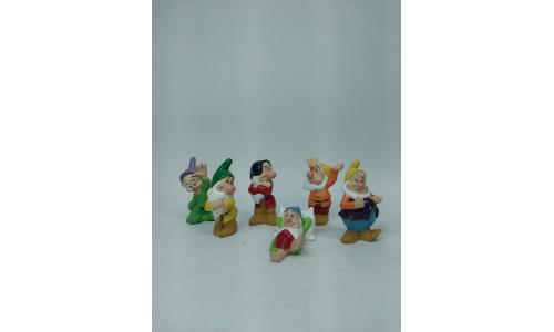 06x Bonecos Branca de Neve e os Sete An�es