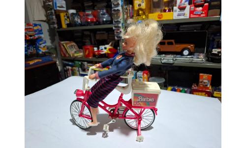 Barbie Boneca Ciclista + Bicicleta