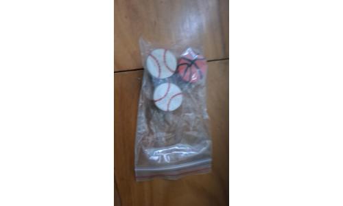 Lote 03x Borrachas de Lapis (02x Tenis + 01x Basquete)