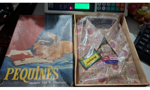 Camisa Pequines na Caixa