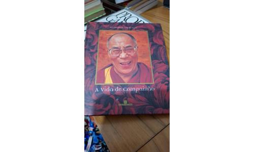 Livro Dalai Lama A Vida de Compaix�o