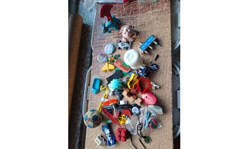 Lote de Sucatas de Brinquedos