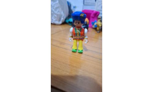 1990 Kinder Ovo Boneco com Chapeu Azul