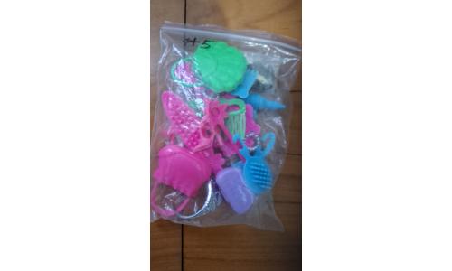 Lote Itens de Boneca Susi + Barbie